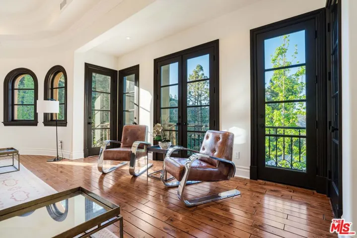 1744 Stone Canyon Road, Los Angeles, California 90077
