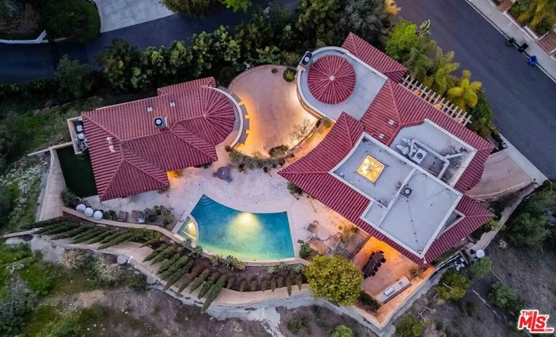 1744 Stone Canyon Road, Los Angeles, California 90077