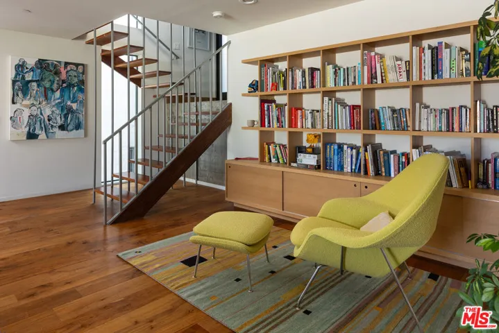 3425 Larissa Drive, Los Angeles, California 90026