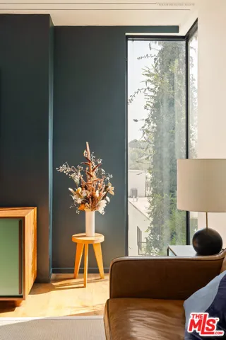 3425 Larissa Drive, Los Angeles, California 90026