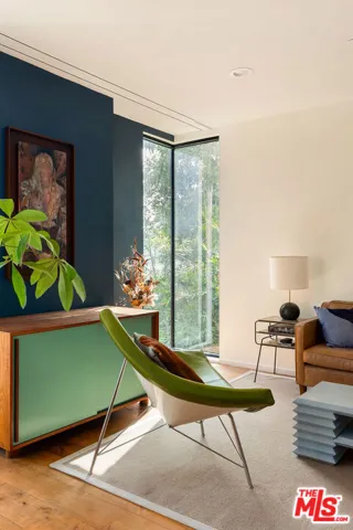 3425 Larissa Drive, Los Angeles, California 90026