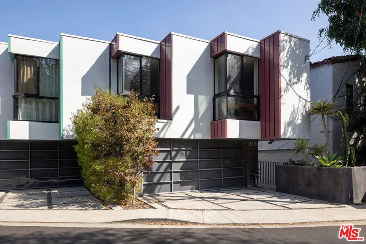 3425 Larissa Drive, Los Angeles, California 90026