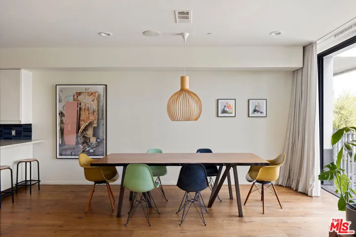 3425 Larissa Drive, Los Angeles, California 90026