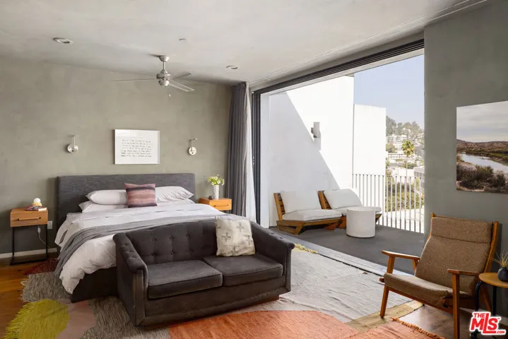 3425 Larissa Drive, Los Angeles, California 90026