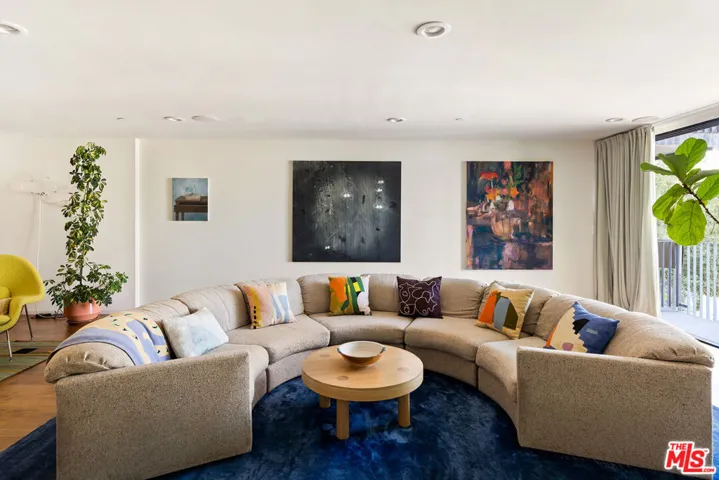 3425 Larissa Drive, Los Angeles, California 90026