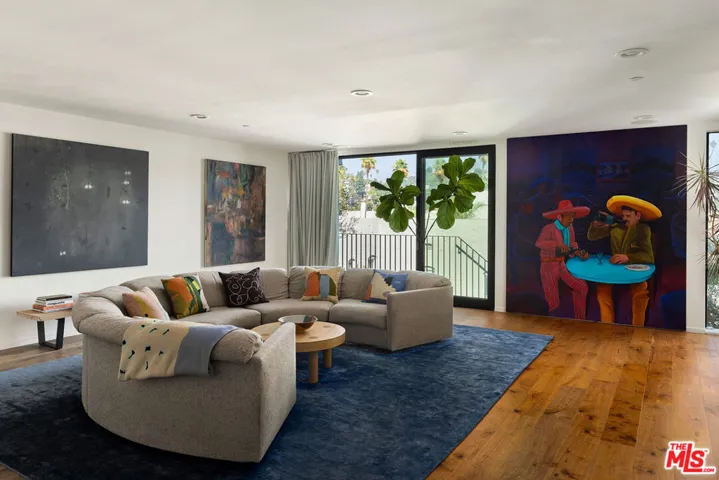 3425 Larissa Drive, Los Angeles, California 90026