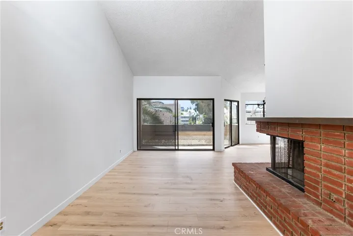 110 N Everett Street 309, Glendale, California 91206