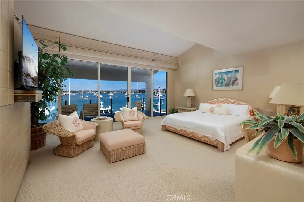 812 W Bay Ave, Newport Beach, California 92661 home-pic-27