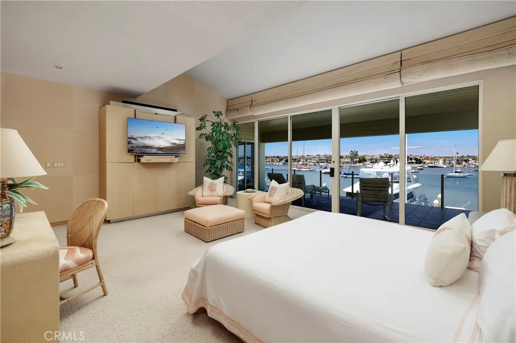 812 W Bay Ave, Newport Beach, California 92661 home-pic-28
