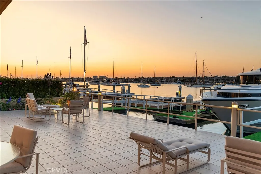 812 W Bay Ave, Newport Beach, California 92661 home-pic-54