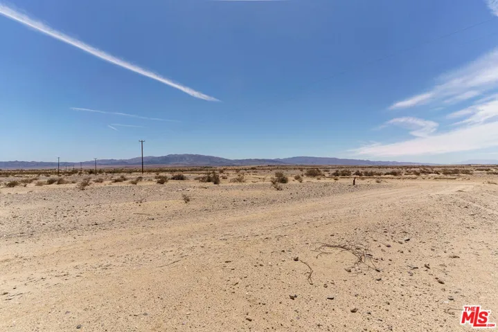3825 Wilson Road, None, California 92277