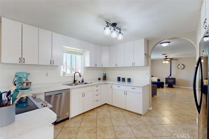 383 Little Avenue, Gridley, California 95948