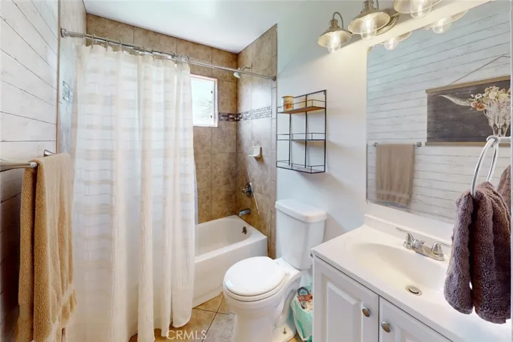 383 Little Avenue, Gridley, California 95948