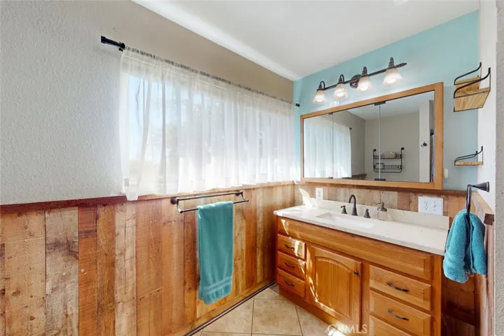 383 Little Avenue, Gridley, California 95948