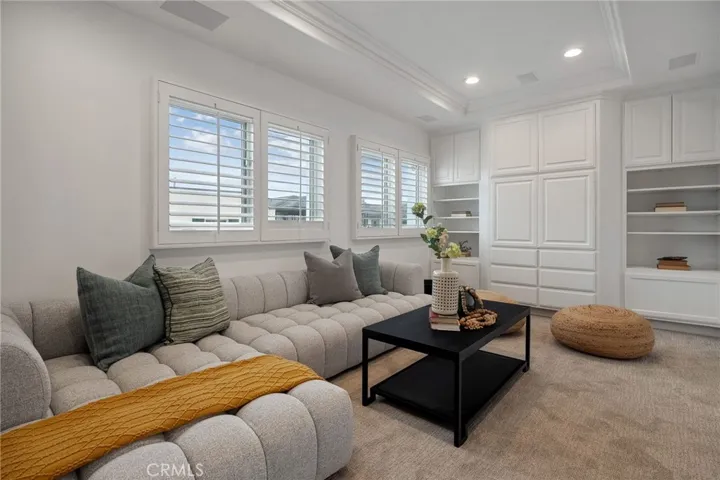 711 Via Lido Nord, Newport Beach, California 92663