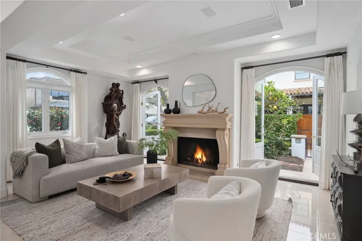 711 Via Lido Nord, Newport Beach, California 92663