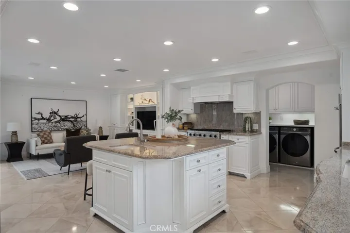 711 Via Lido Nord, Newport Beach, California 92663