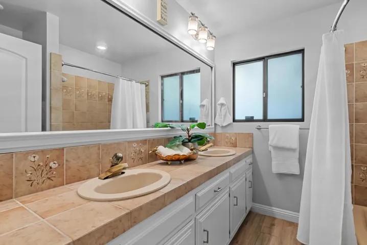 2,464 sq ft McMorran-built home