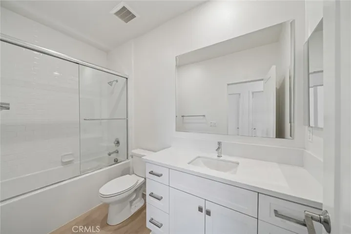 303 Magnet, Irvine, California 92618