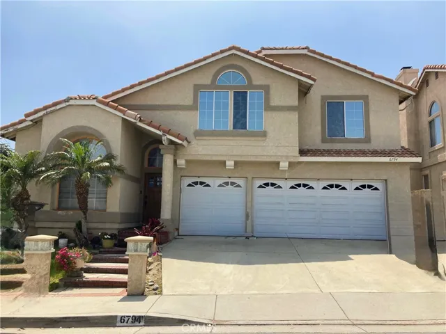 Gorgeous home in established neighborhood