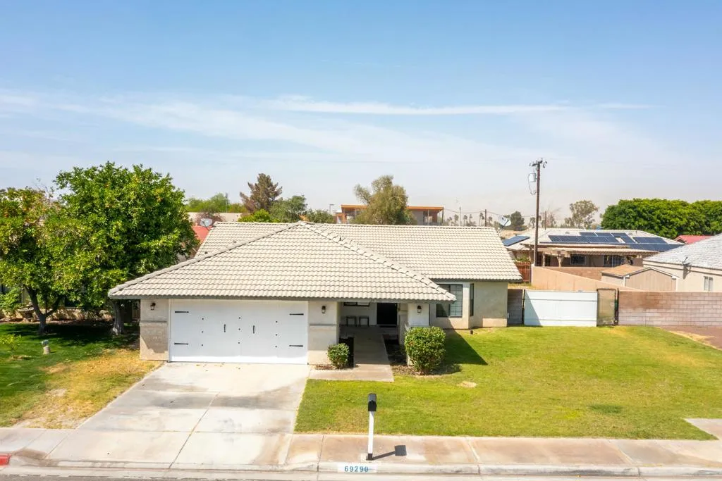 69290 El Dobe Road, Cathedral City, California 92234 home-pic-32