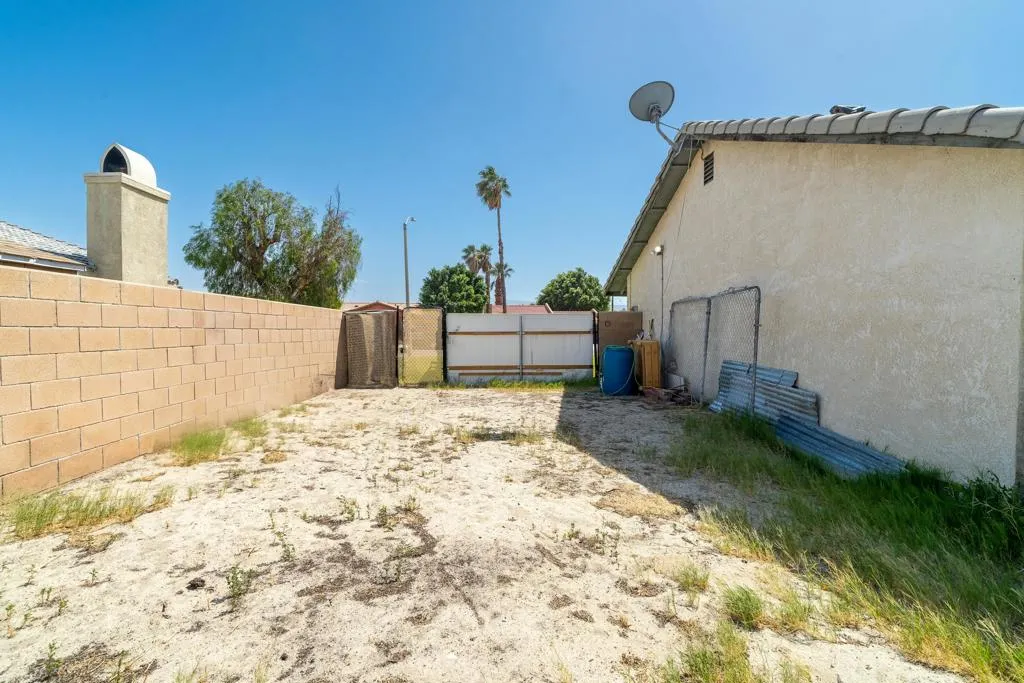 69290 El Dobe Road, Cathedral City, California 92234 home-pic-31
