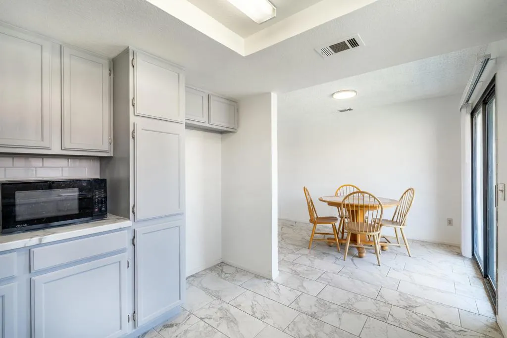 69290 El Dobe Road, Cathedral City, California 92234 home-pic-14