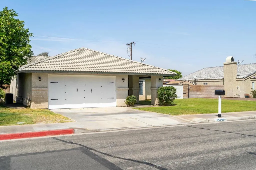 69290 El Dobe Road, Cathedral City, California 92234 home-pic-1