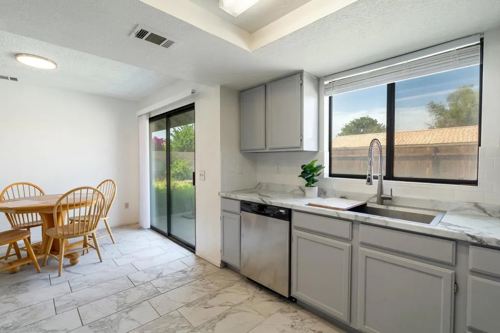 69290 El Dobe Road, Cathedral City, California 92234 home-pic-13