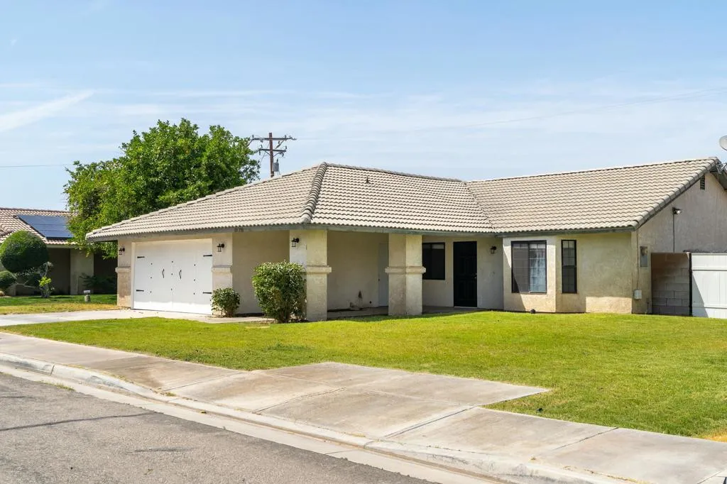69290 El Dobe Road, Cathedral City, California 92234 home-pic-2