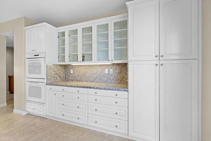 Double Ovens And Additional Counter