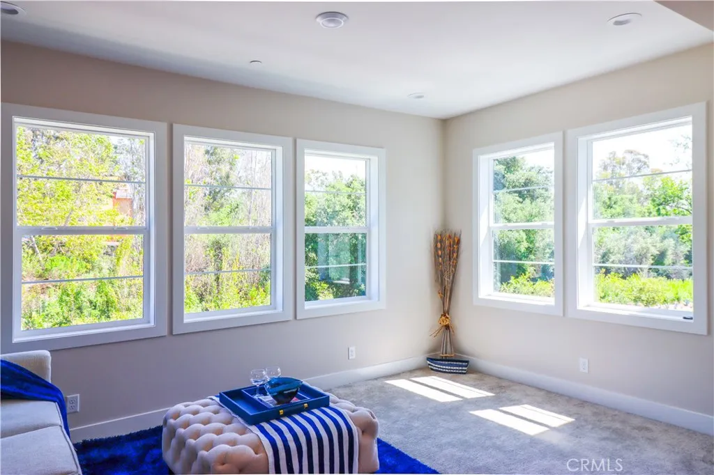 390 Riverbend, Lake Forest, California 92630 home-pic-33