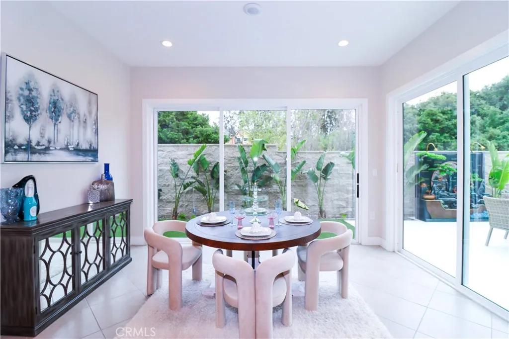390 Riverbend, Lake Forest, California 92630 home-pic-16