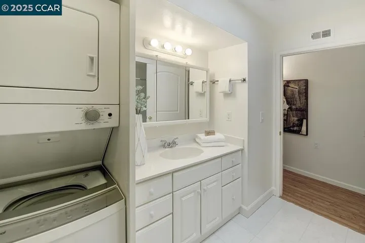 1736 Golden Rain Rd 6, Walnut Creek, California 94595