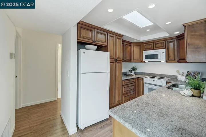 1736 Golden Rain Rd 6, Walnut Creek, California 94595