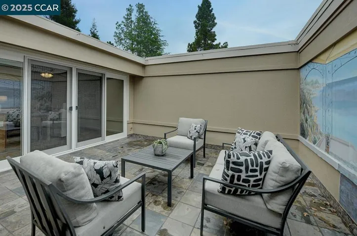 1736 Golden Rain Rd 6, Walnut Creek, California 94595
