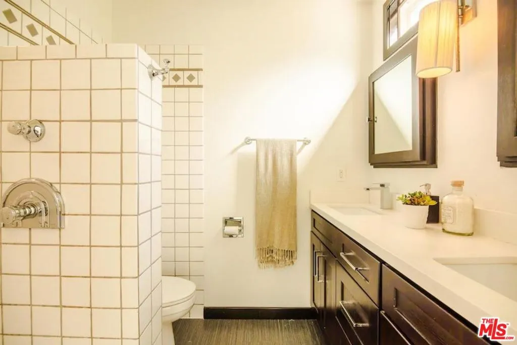 851 Tularosa Drive, Los Angeles, California 90026 home-pic-19