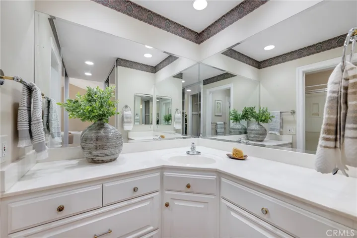 7101 E Scenic Circle, Anaheim Hills, California 92807