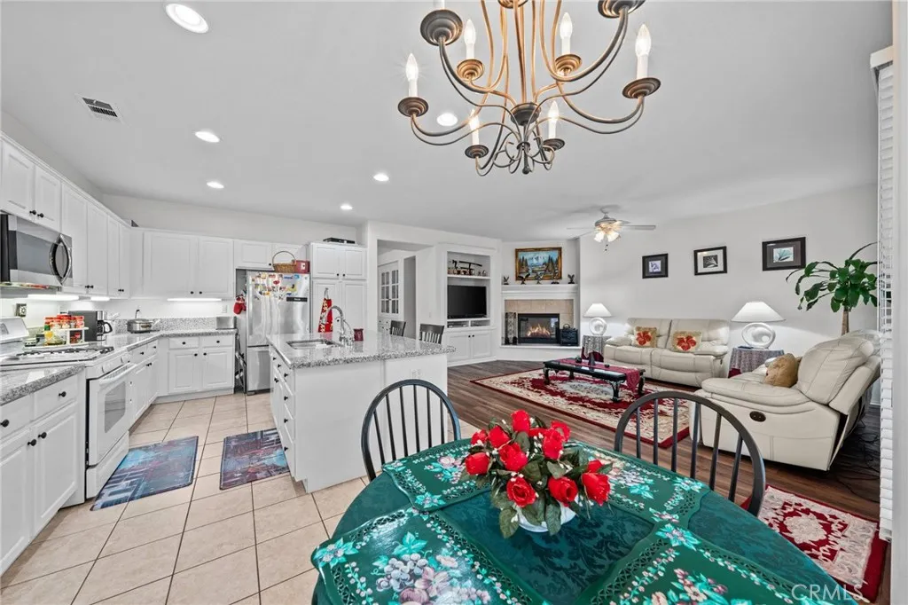 39268 Half Moon Circle, Murrieta, California 92563 home-pic-21