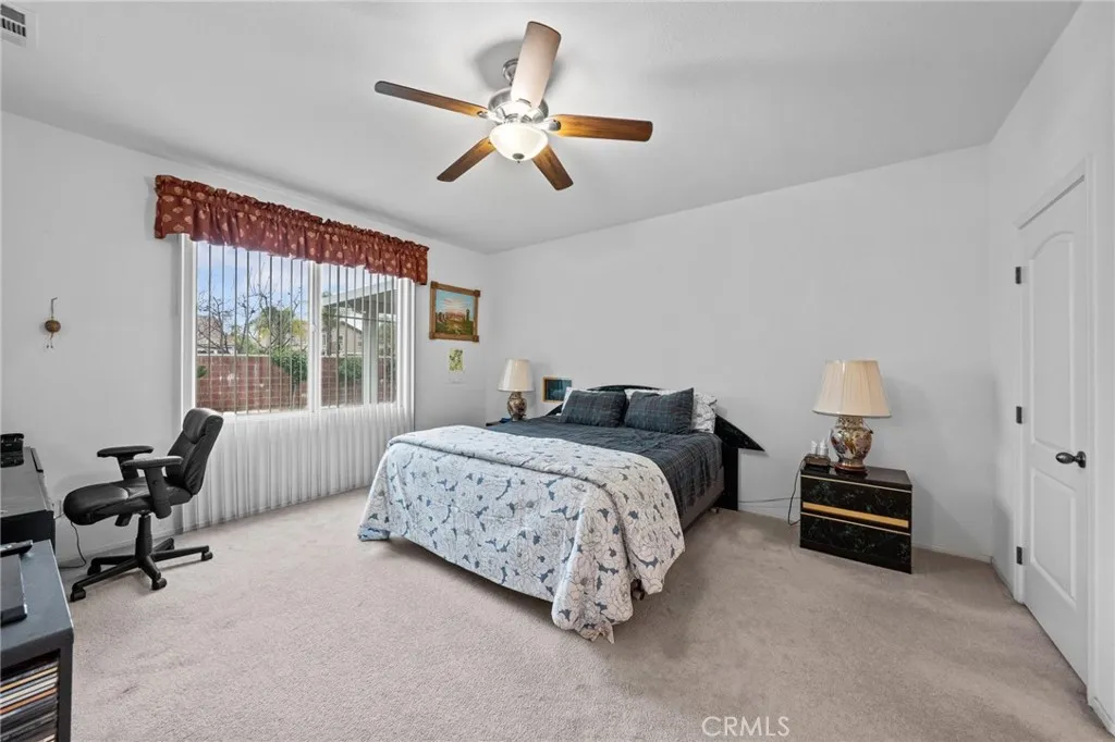 39268 Half Moon Circle, Murrieta, California 92563 home-pic-24