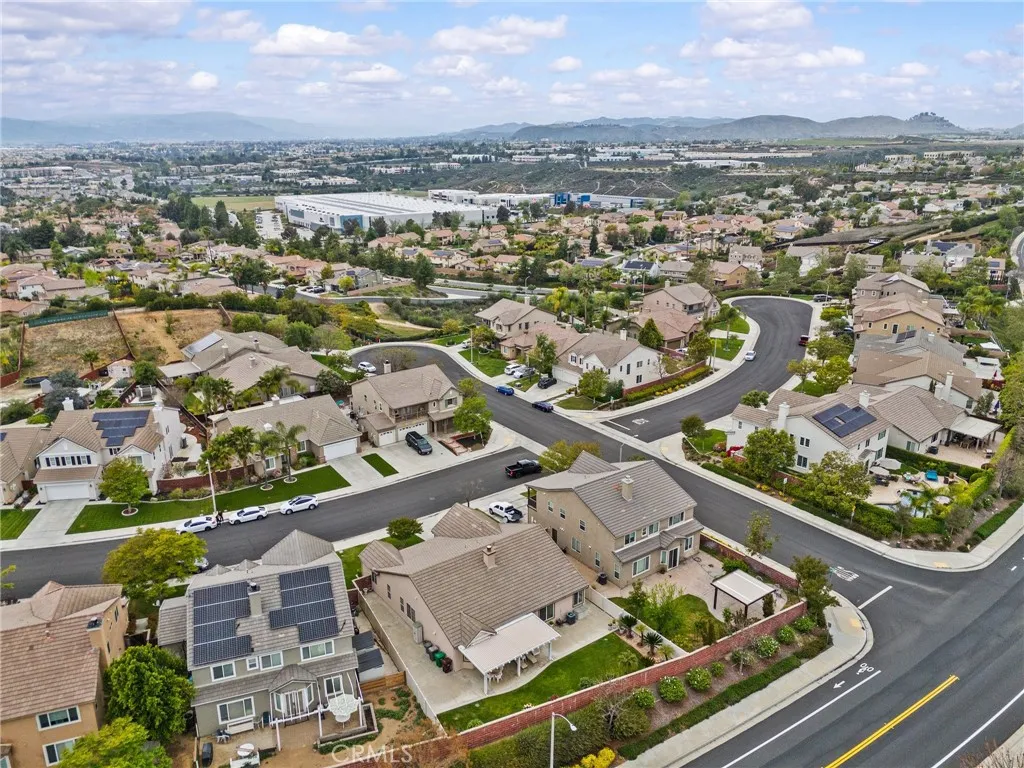 39268 Half Moon Circle, Murrieta, California 92563 home-pic-41
