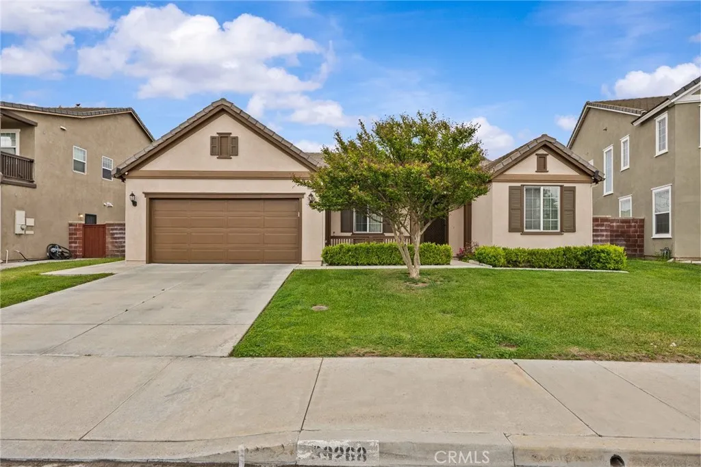 39268 Half Moon Circle, Murrieta, California 92563 home-pic-3