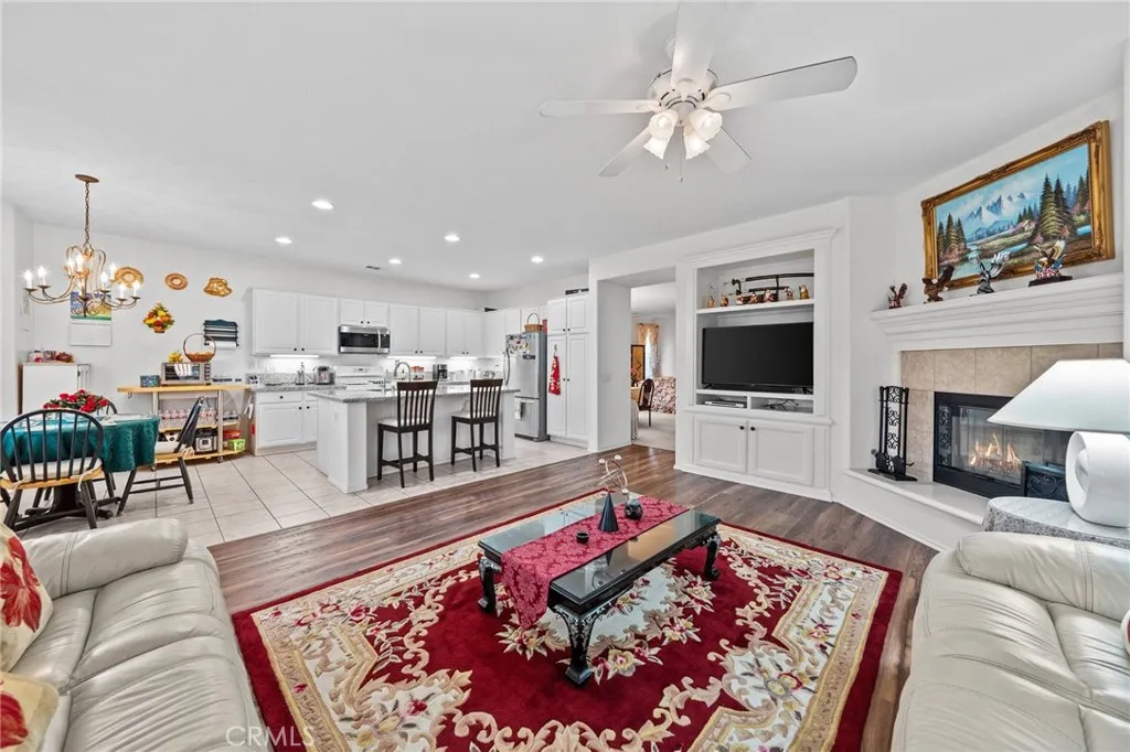 39268 Half Moon Circle, Murrieta, California 92563 home-pic-15