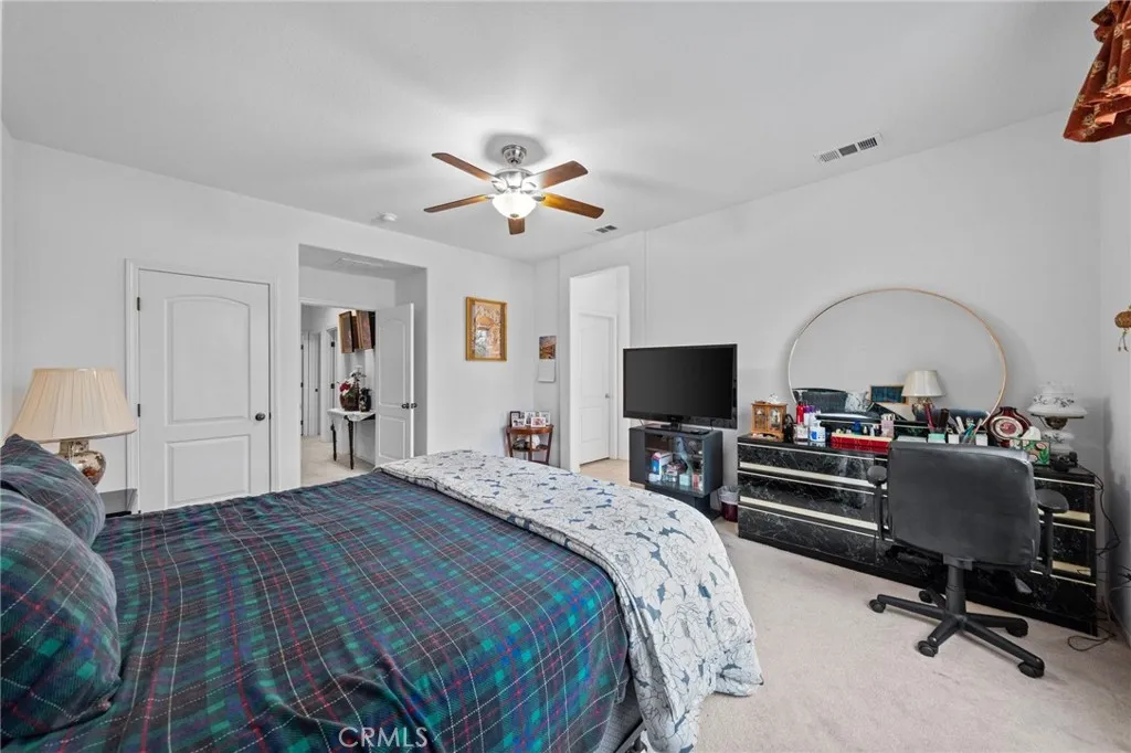 39268 Half Moon Circle, Murrieta, California 92563 home-pic-25