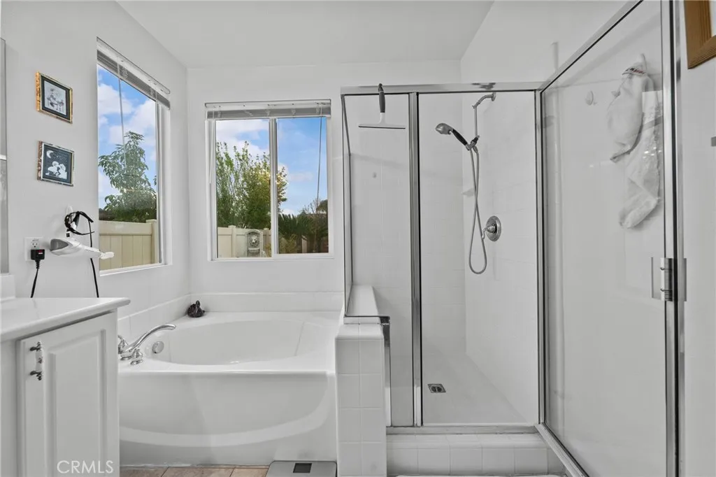 39268 Half Moon Circle, Murrieta, California 92563 home-pic-27
