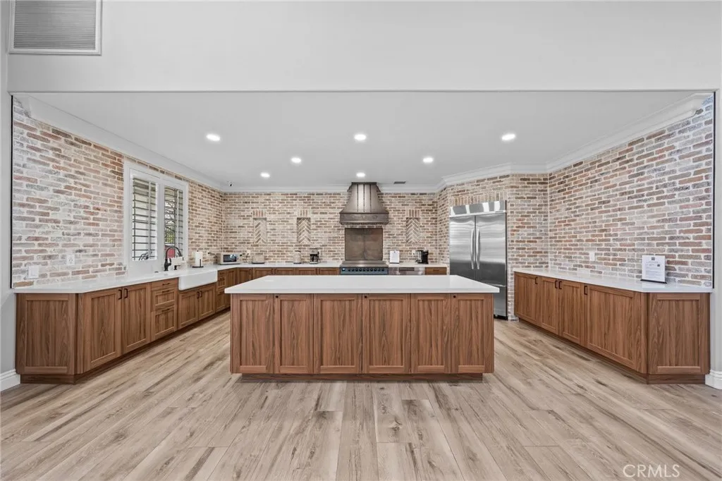 39268 Half Moon Circle, Murrieta, California 92563 home-pic-46