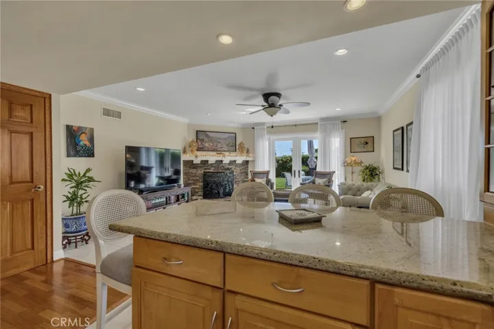 Kitchen/Family room