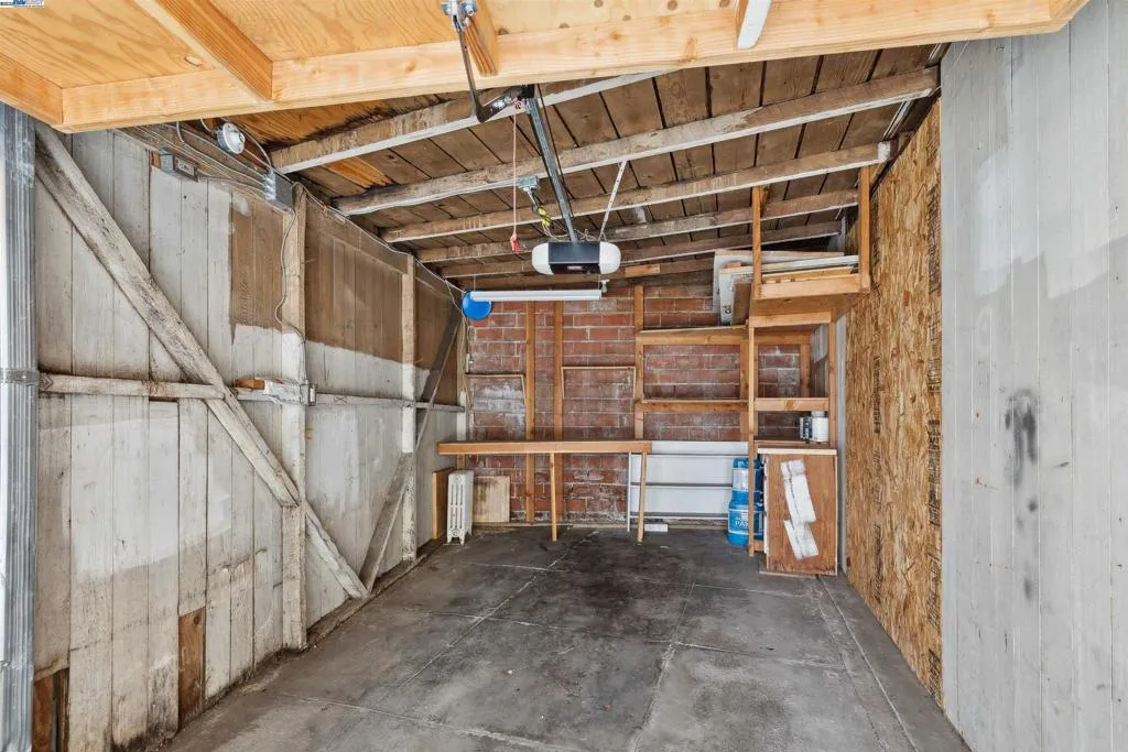 1438 Lakeshore Ave, Oakland, California 94606 home-pic-18
