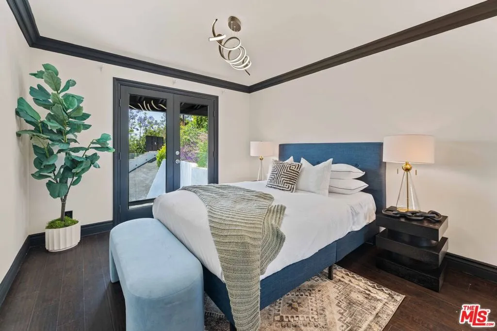 1648 Summitridge, Beverly Hills, California 90210 home-pic-30