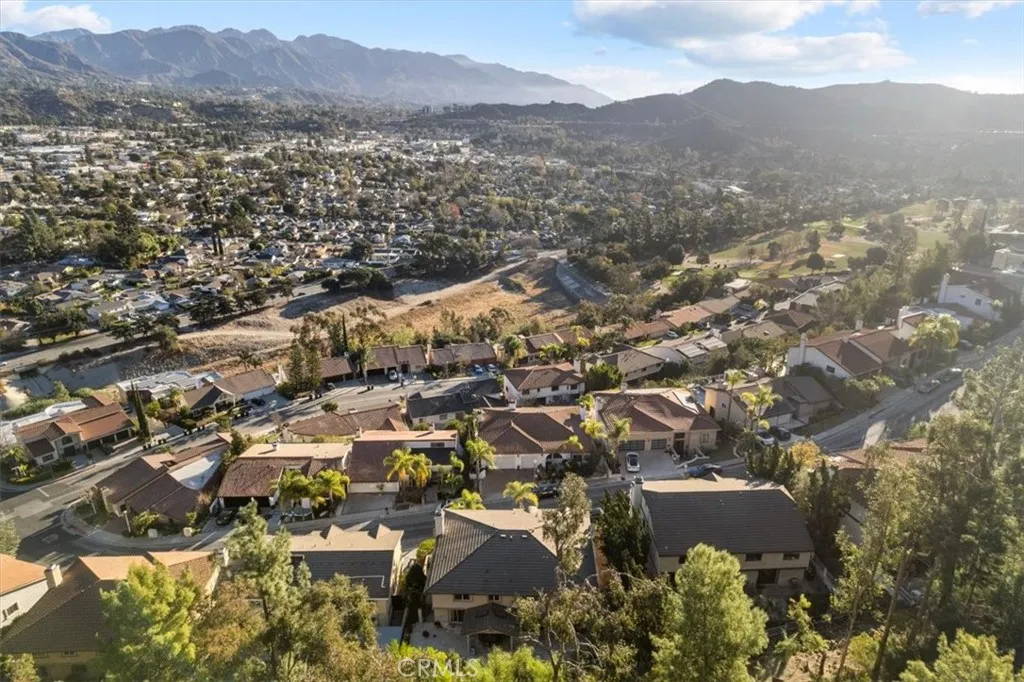 3435 Oakmont View Drive, Glendale, California 91208 home-pic-66